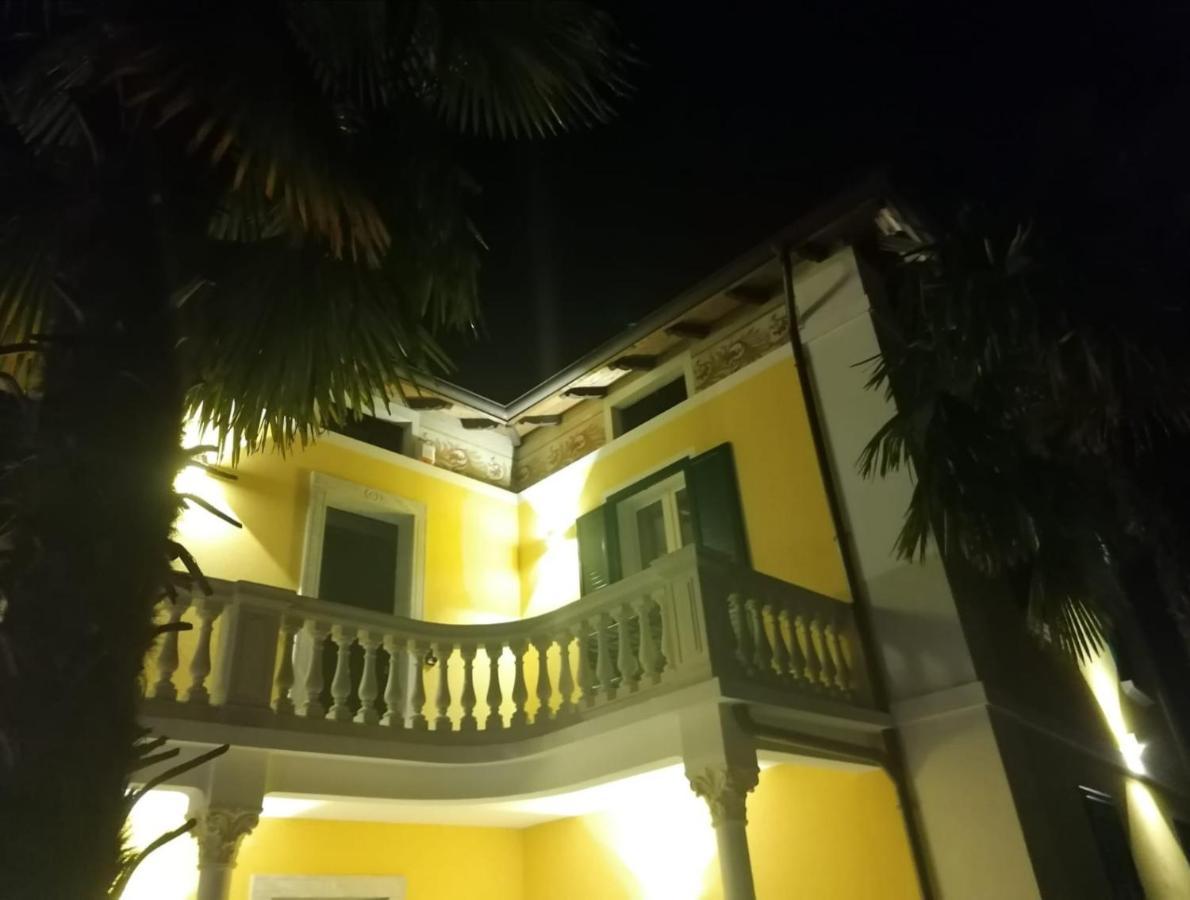 B&B Villa Preziosa Lago Maggiore Lesa Exterior foto