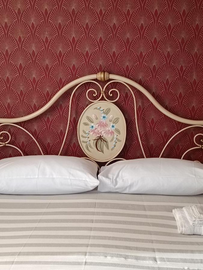 B&B Villa Preziosa Lago Maggiore Lesa Exterior foto