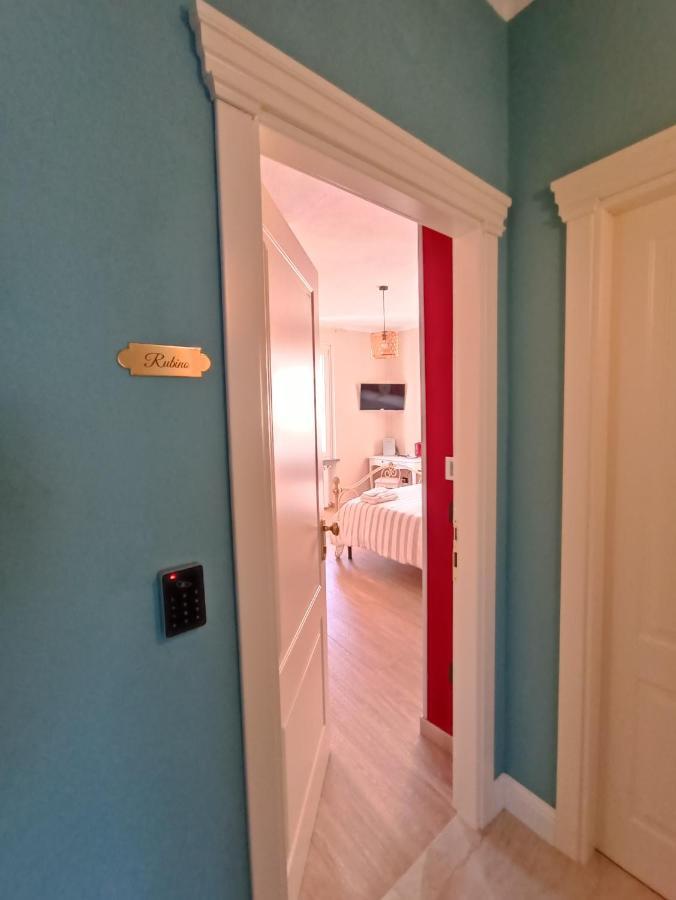 B&B Villa Preziosa Lago Maggiore Lesa Exterior foto