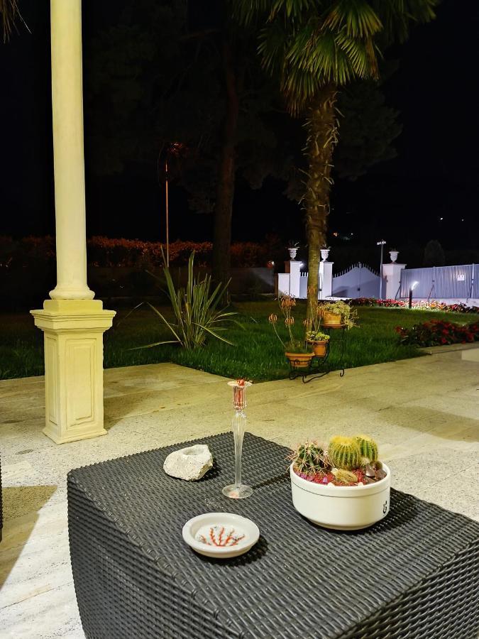 B&B Villa Preziosa Lago Maggiore Lesa Exterior foto
