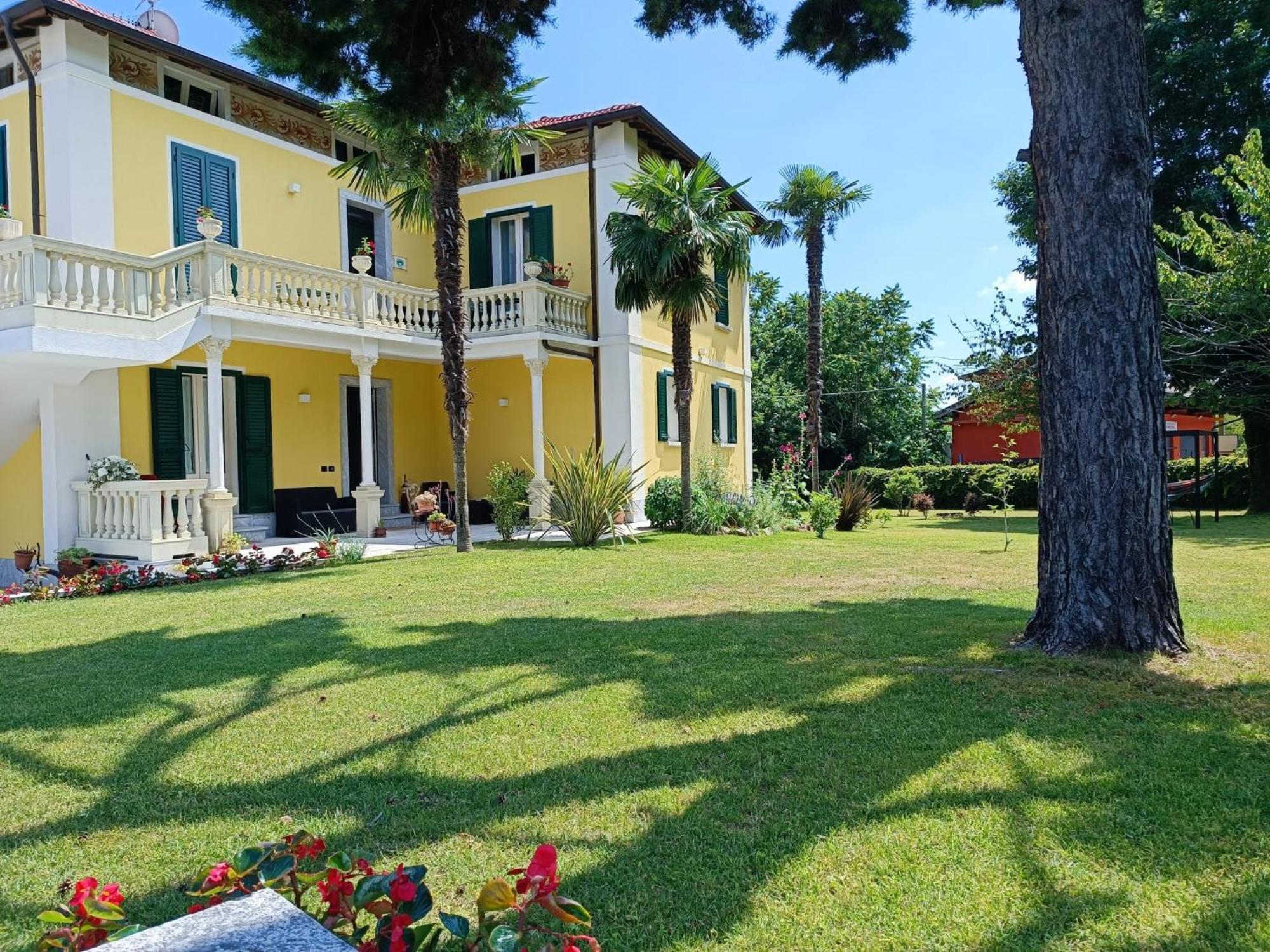 B&B Villa Preziosa Lago Maggiore Lesa Exterior foto