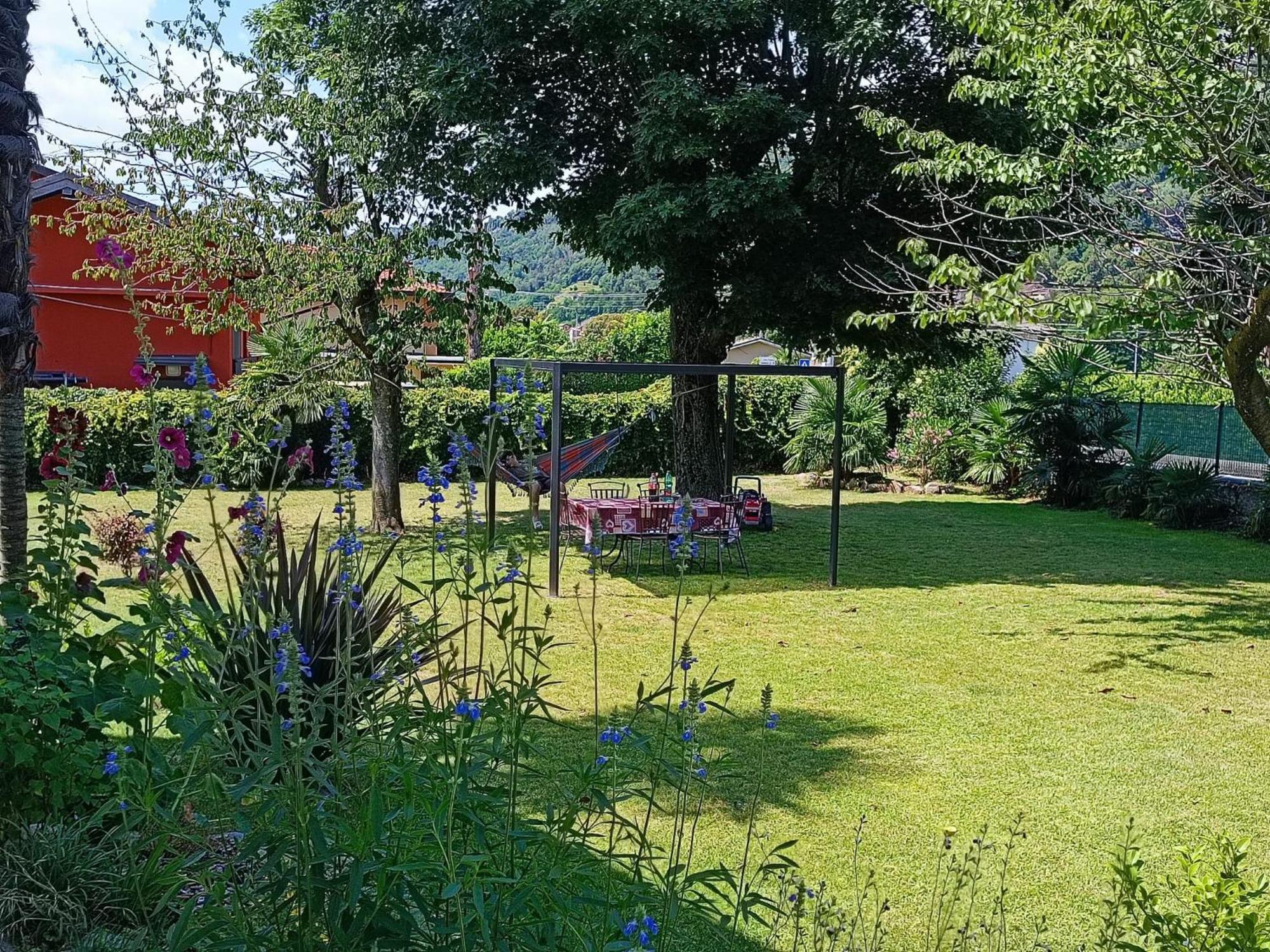 B&B Villa Preziosa Lago Maggiore Lesa Exterior foto